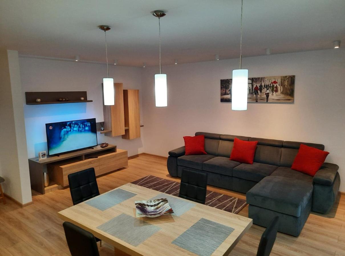 Sorin'S Comfortable Apartment Braşov Eksteriør billede