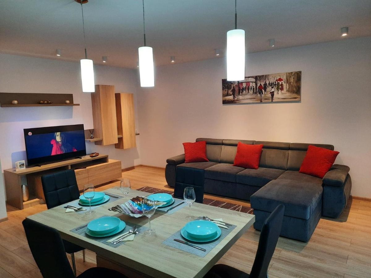 Sorin'S Comfortable Apartment Braşov Eksteriør billede